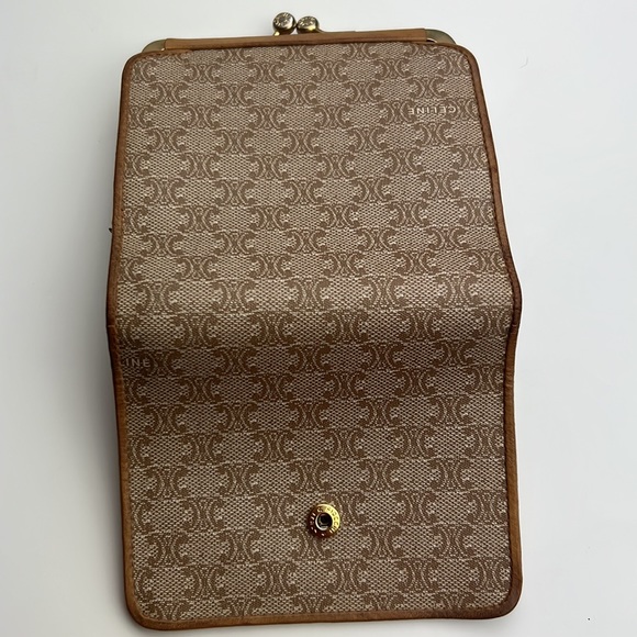 Auth. CELINE Macadam PVC Leather Bifold Wallet Logo Beige Gold Hardware Vintage - Picture 13 of 17